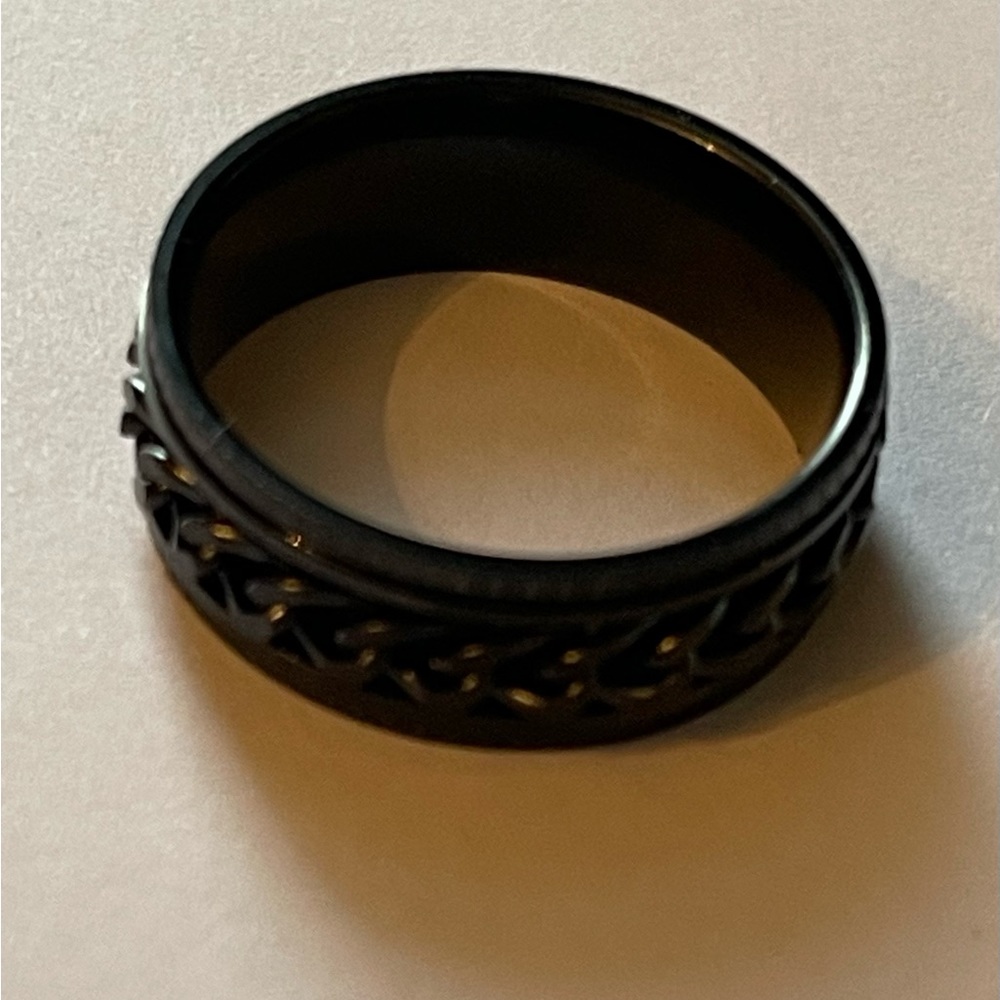 Men’s Black Metal Spin Ring Size 10